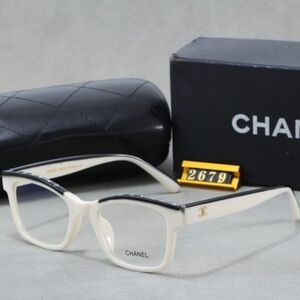 Elegant Cream Sunglasses